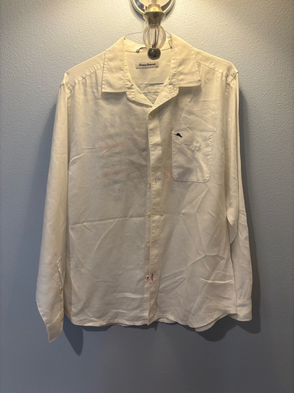 Tommy Bahama Men’s Cream Long-Sleeve Button-Down Shirt with Pocket Logo